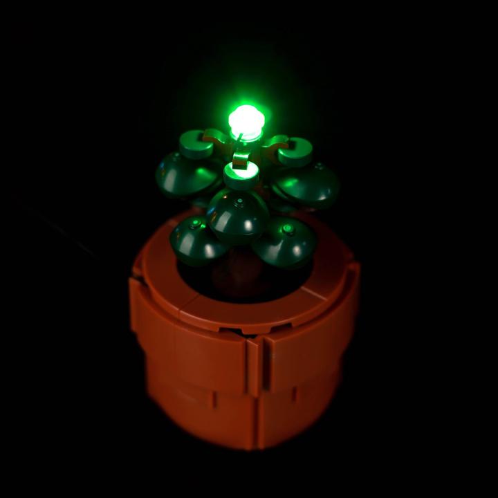 Actual product image BrickBling LED light set for LEGO Mini plants (10329)