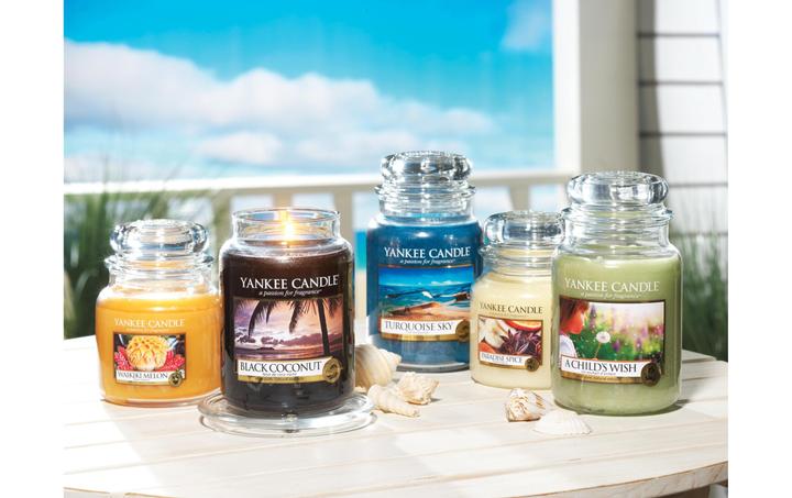 Image du produit Yankee Candle Black Coconut (411 g)