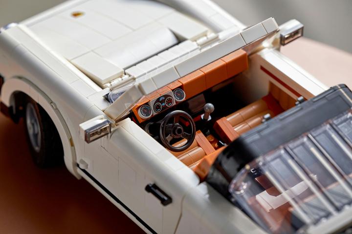 Immagine prodotto LEGO Porsche 911 (10295, LEGO Creator Expert, Set LEGO rari)