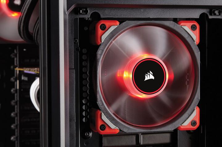 Actual product image Corsair ML140 Pro (140 mm, 1 x)