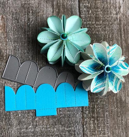 Produktbild FarbTon Stanzschablone-Faltblumen "S"