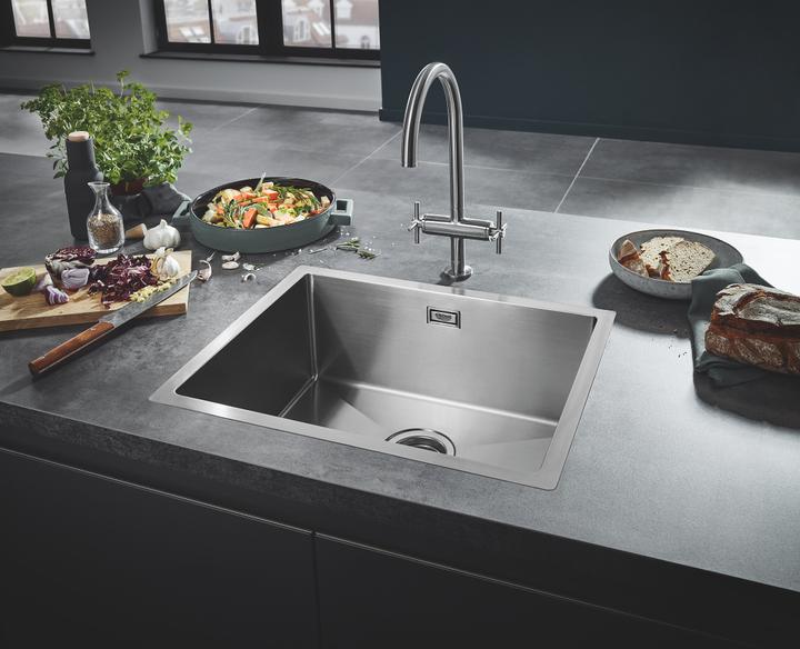 Actual product image Grohe Two-handle sink mixer ATRIO 1/2" C-outlet su-st