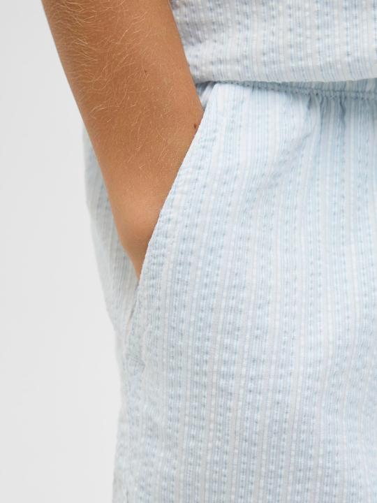 Actual product image Jack & Jones Jogger Fit Regular Fit Shorts Junior Regular Fit Shorts (140)