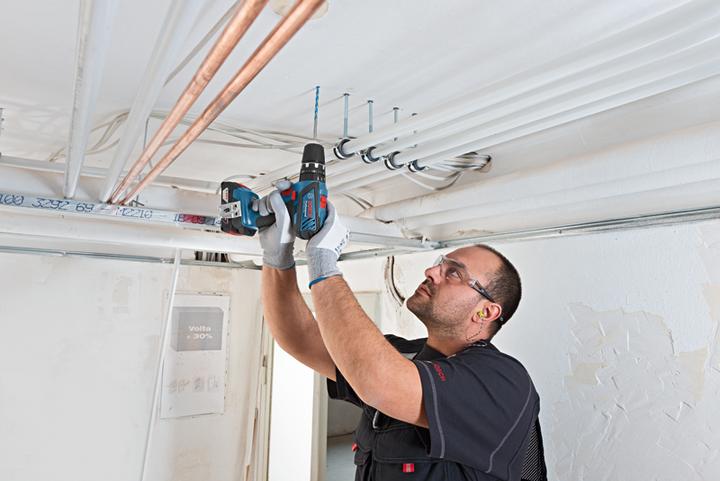 Produktbild Bosch Professional GSB 18-2-LI Plus mit 2 Akkus (Akkubetrieb)