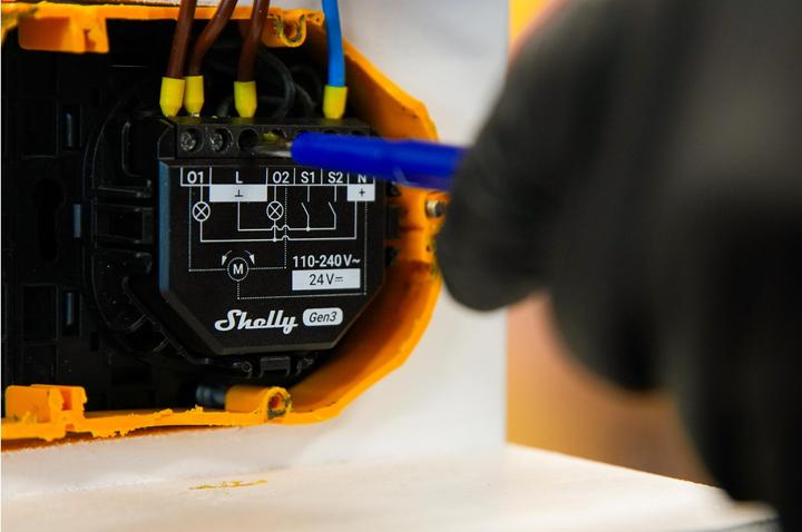 Actual product image Shelly 2PM Gen3 (Switch actuator)