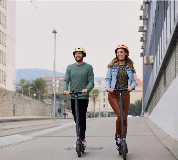 Actual product image Segway-Ninebot KickScooter E22D (20 km/h, 22 km, 300 W)