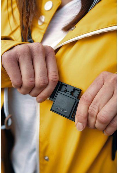 Actual product image Fidlock Hermetic Sling Bag