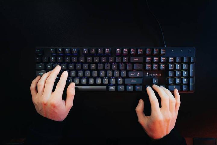 Produktbild SureFire Gaming KingPin M2 Kabelgebunden, USB Gaming-Tastatur Beleuchtet, Multimediatasten US-Engli (US, Kabelgebunden)