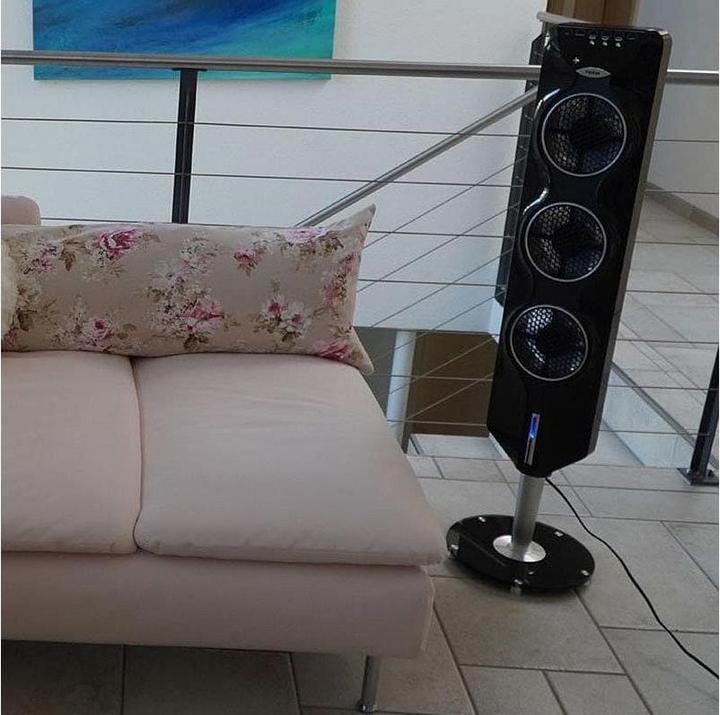 Actual product image Rotel U7711ch (58 dB)