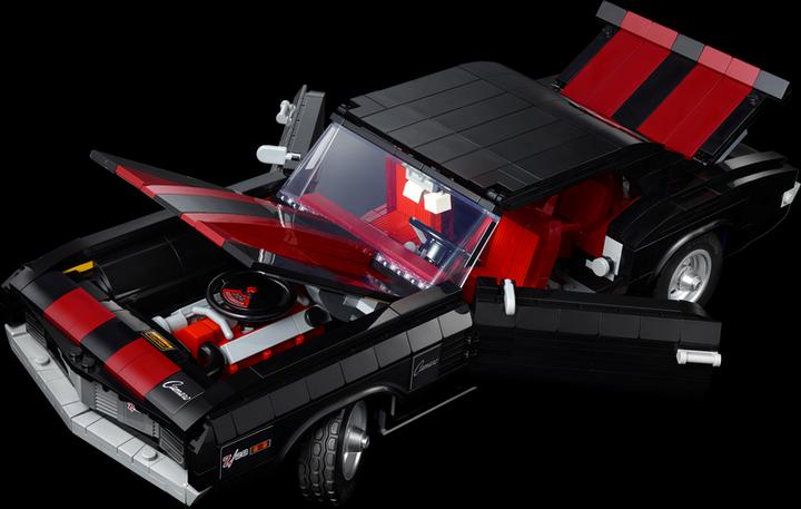 Actual product image LEGO Chevrolet Camaro Z28 (10304, LEGO Rare Sets)
