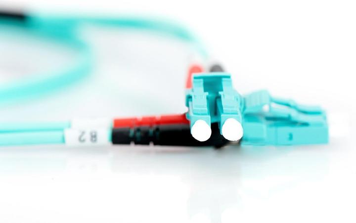 Actual product image Digitus Fiber optic patch cable LC to LC multimode 50/125 m duplex length 7m class OM3 (UTP, CAT6, 7 m)