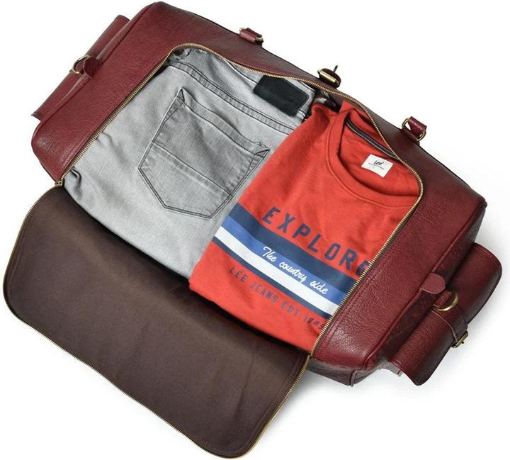 Produktbild Only-Bags.Store Herren Büffelleder Cherry Red Duffel Bag, grosse Weekender Tasche, rote Reisetasche für Männer &