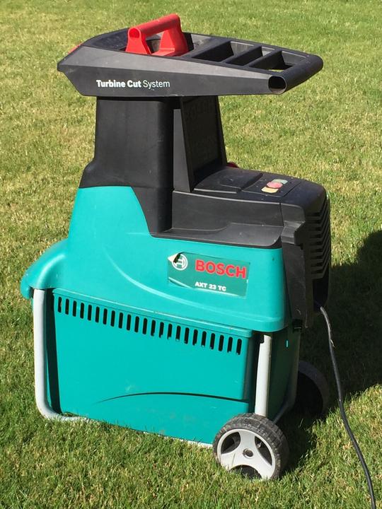 Produktbild Bosch Home & Garden Axt 23 Tc