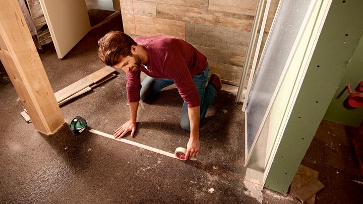 Actual product image Bosch Home & Garden Cross Line Laser UniversalLevel 3