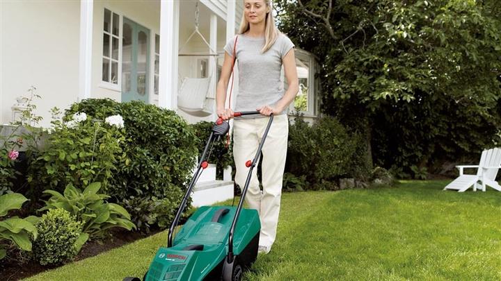 Actual product image Bosch Home & Garden Rotak 32 (Electrical connection)