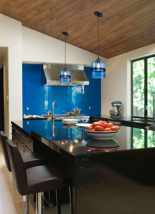 Actual product image Westinghouse Pendant Light Soren Black / Sapphire (E27)