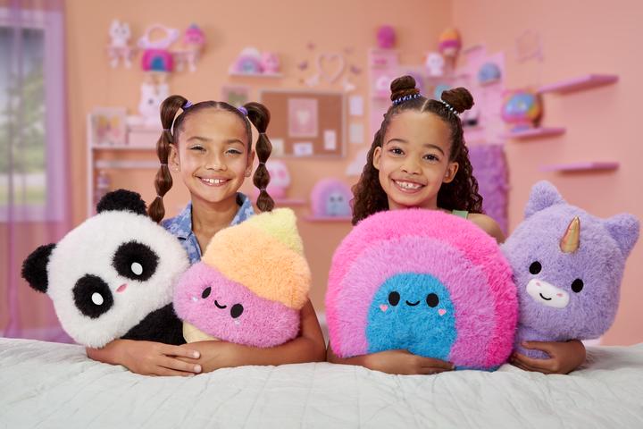 Actual product image MGA Fluffie Stuffiez Large Plush - Ice Cream (29.21 cm)