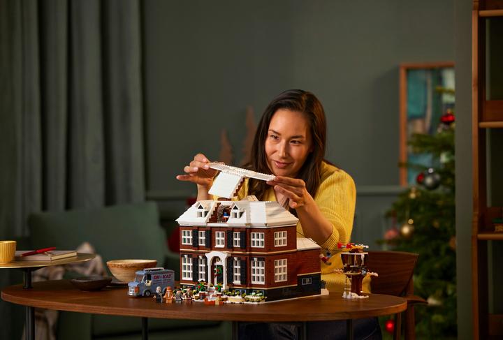 Immagine prodotto LEGO Home Alone (21330, LEGO Ideas, Set LEGO rari)