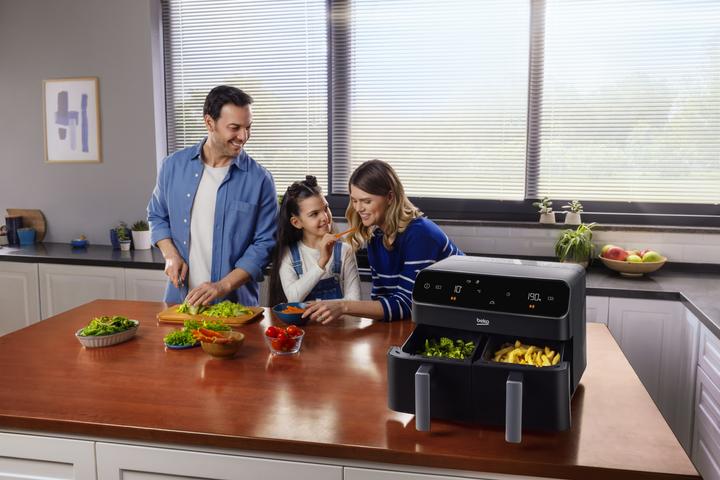 Actual product image Beko FRL5388B ExpertFry Dual Zone Air Fryer