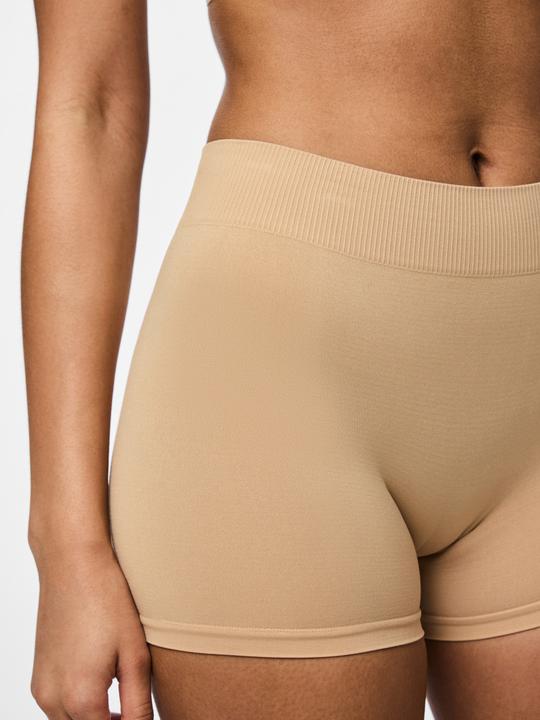 Actual product image Pieces Slim Fit Jersey Shorts (M/L)