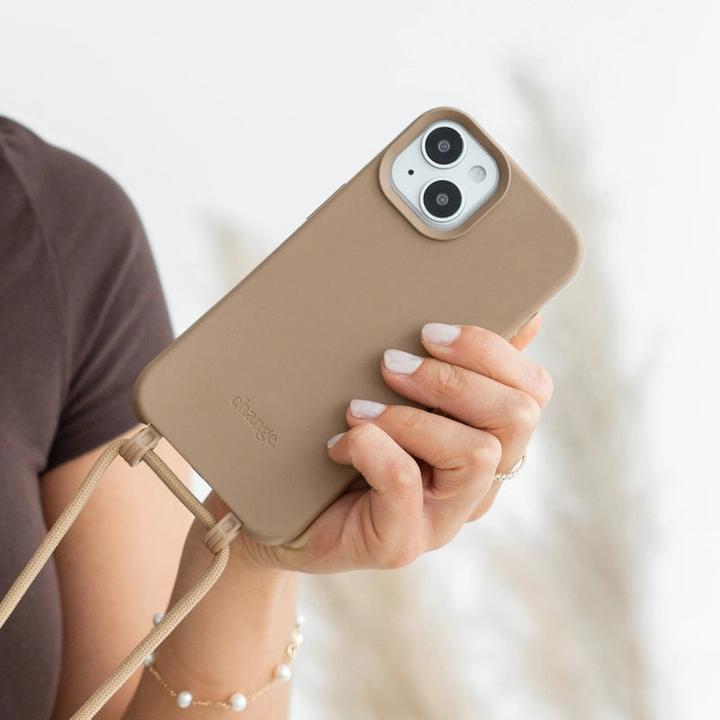 Actual product image Woodcessories Change Case Bio (Apple iPhone 15)