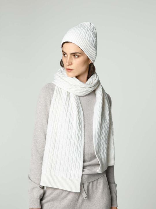 Actual product image Furnari Knitted 100% Cashmere Hat - Snow White
