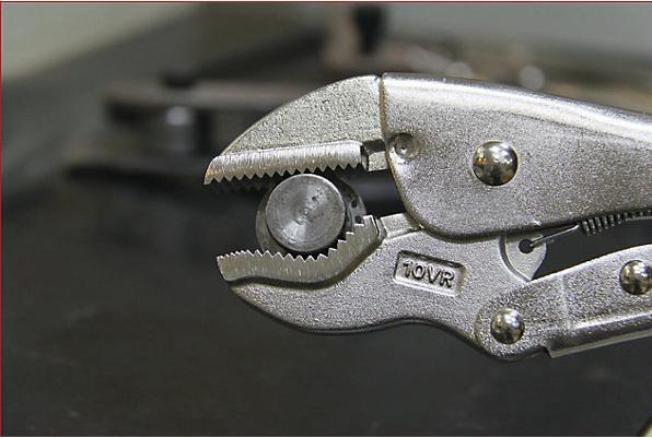 Image du produit KS Tools Pince de préhension, mâchoires en V (185 mm)