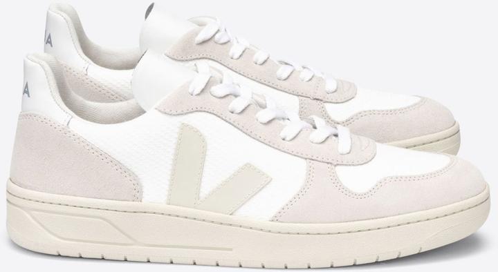 Actual product image Veja V-10 (40)