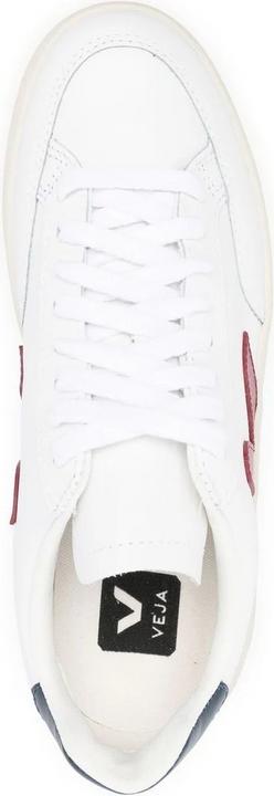 Actual product image Veja V-12 (42)