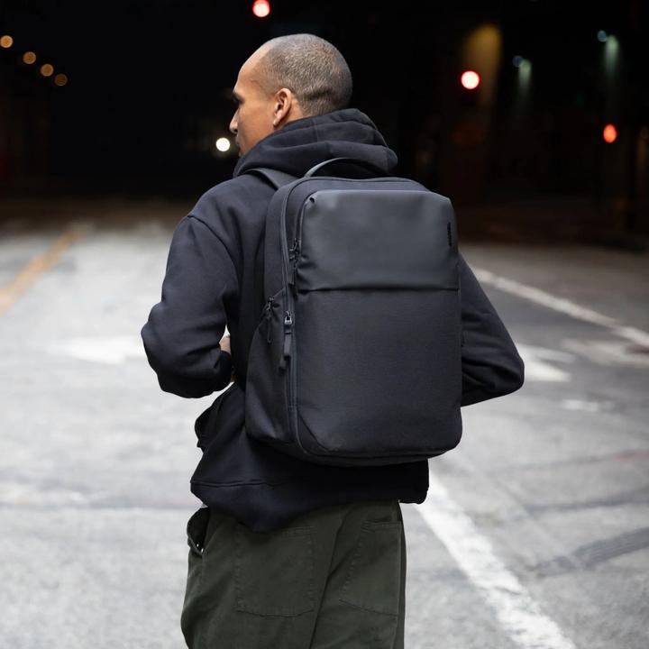 Actual product image Incase A.R.C. Daypack (19.50 l)