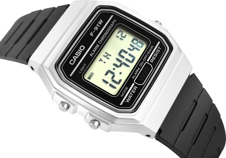 Actual product image Casio Retro Vintage - F-91WM-7A (Digital watch, 33 mm)