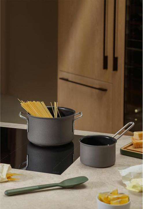 Image du produit Eva Solo Eva Trio - Grey Line Kasserolle - Grey - 1.8 l, 16 cm (16 cm, Casserole à manche, Aluminium)