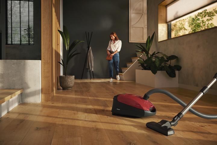 Image du produit Miele Ligne électrique rouge classique C1 Easy