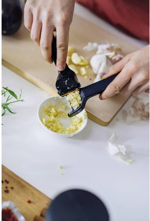 Immagine prodotto Fiskars 1028361 Forma funzionale, pressa per aglio