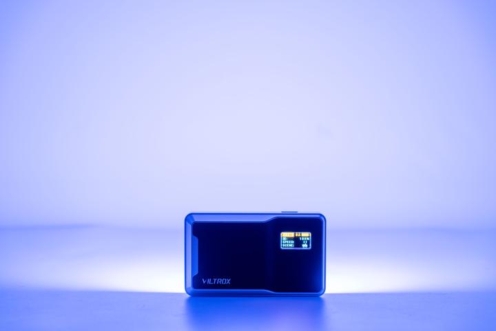 Actual product image Viltrox Retro 08X RGB Pocket LED Light (Video light)