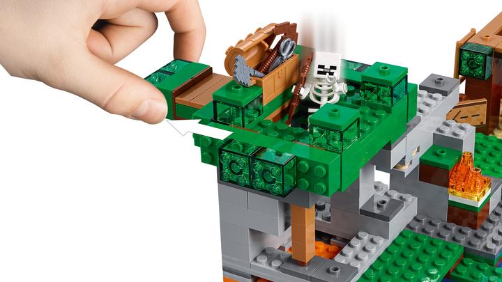 Produktbild LEGO Die Skelette kommen (21146, LEGO Minecraft)