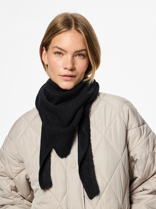 Image du produit Pieces Pcjuliana Triangle Scarf Noos Bc