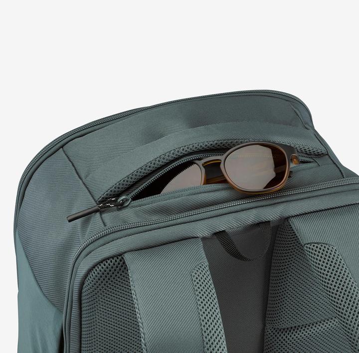 Actual product image Quechua Hiking backpack 32 L - NH500 Escape sand colour (32 l)