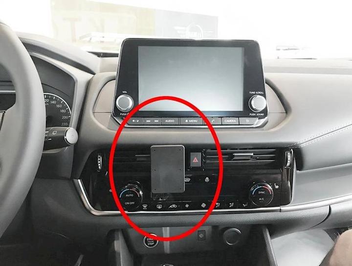 Actual product image Brodit 855697 Car mount Nissan Qashqai 22-