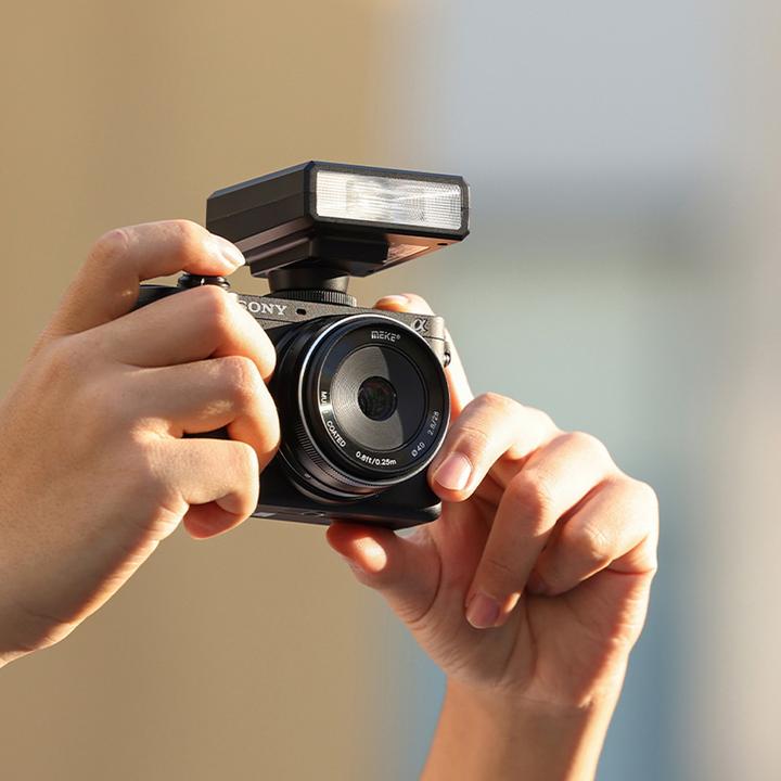 Produktbild Ulanzi F12 (Aufsteckblitz, Panasonic, Olympus, Sony, Nikon, Canon)