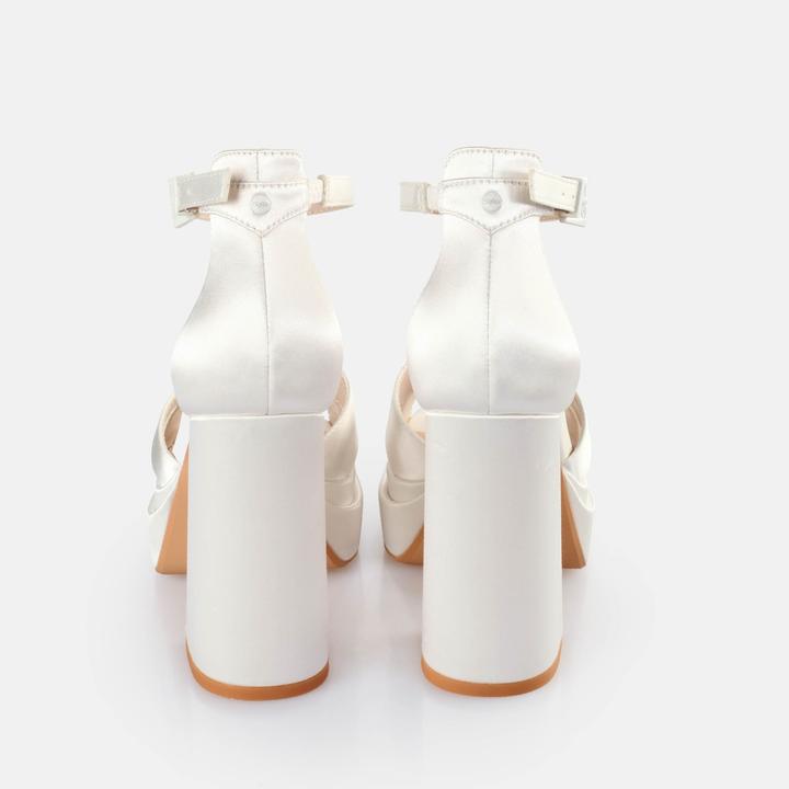 Actual product image Buffalo heels bonny cross (41)