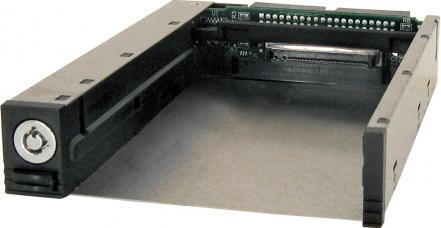 Immagine prodotto CRU 25 SAS 6G - Attività - Alimentazione - Nero - Metallo - FCC - CE - C-Tick - 102 mm