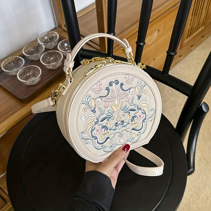 Produktbild Only-Bags.Store Elegante, mit Blumen bestickte Umhängetasche - Schicke Kunstleder-Schultertasche mit goldfarbener