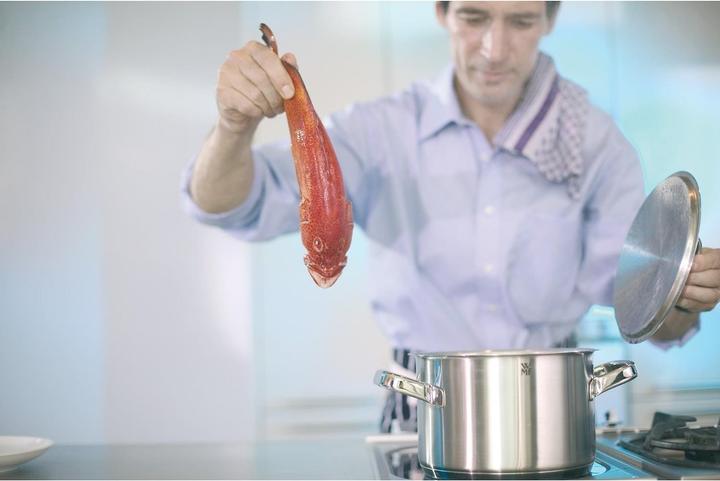 Image du produit WMF Gourmet Plus (20 cm, Casserole, Acier inoxydable)