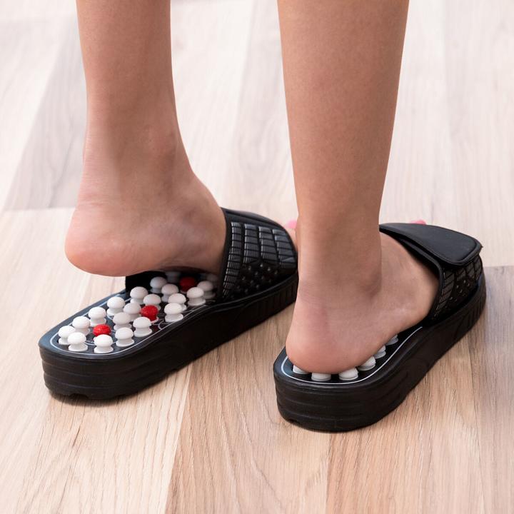 Actual product image InnovaGoods Acupressure shoes Slicu (S, M, L)