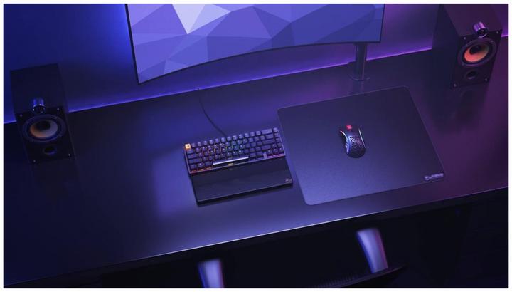 Actual product image Glorious PC Gaming Race Heavy (XL)