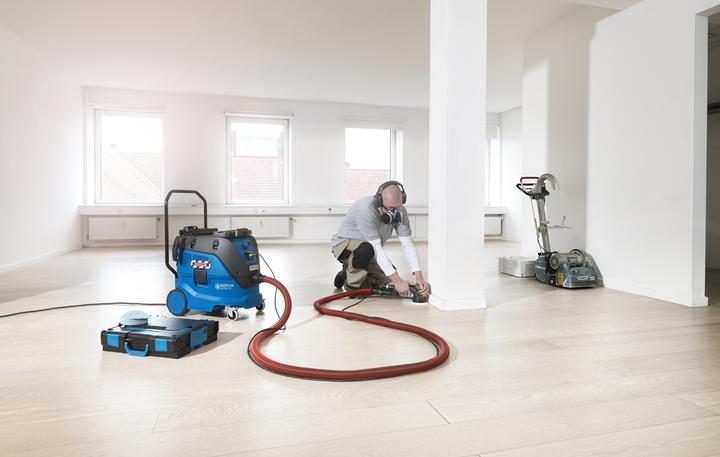 Actual product image Nilfisk Attix 33-01 Ic (Wet dry vacuum cleaner)