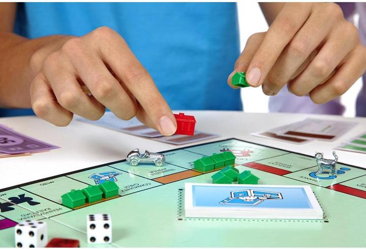 Actual product image Monopoly Classic Switzerland Edition (German, French)