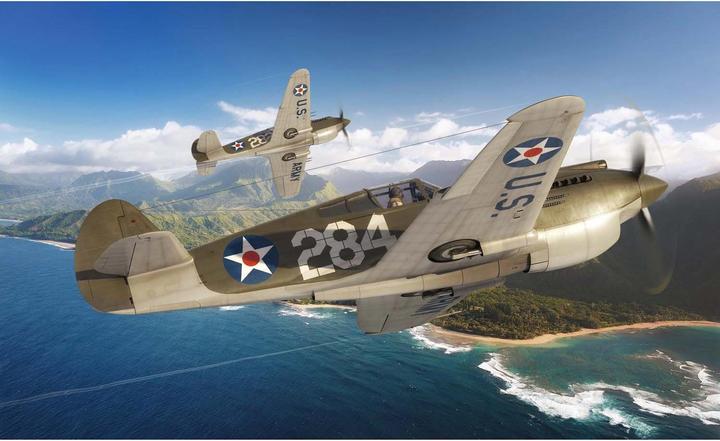 Actual product image Airfix Curtiss P-40B Warhawk 1:72 Kit
