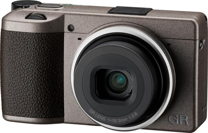 Produktbild RICOH GR III Diary Edition (18.3mm, 24.20 Mpx, APS-C / DX)